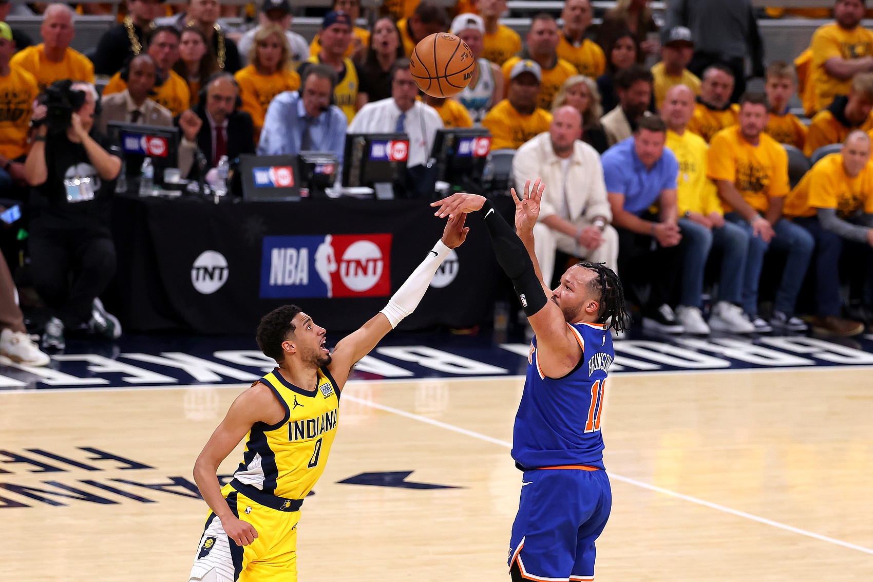 NBA东决G4裁判阵容曝光 步行者7胜2负战绩暗藏玄机